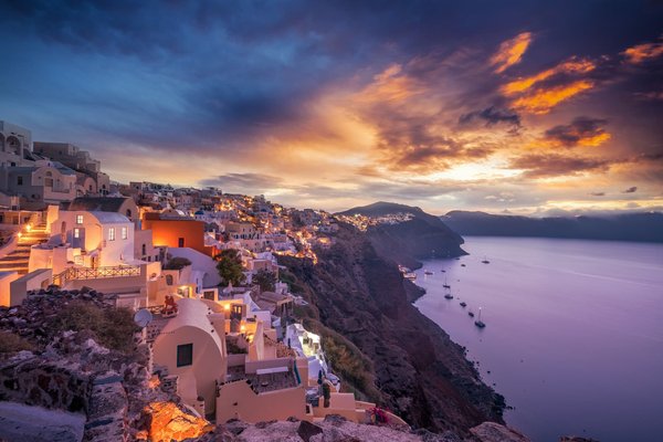 Can AI Help to Personalize E-Commerce Recommendations More Accurately?